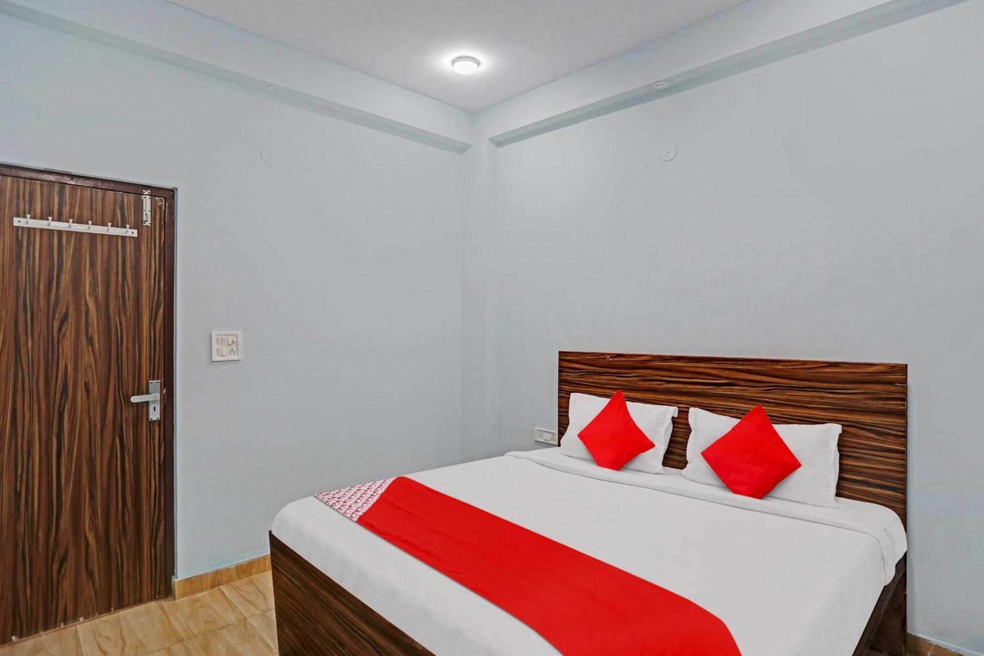 Hotel O Surya Gold Guest House Najafgarh Zewnętrze zdjęcie